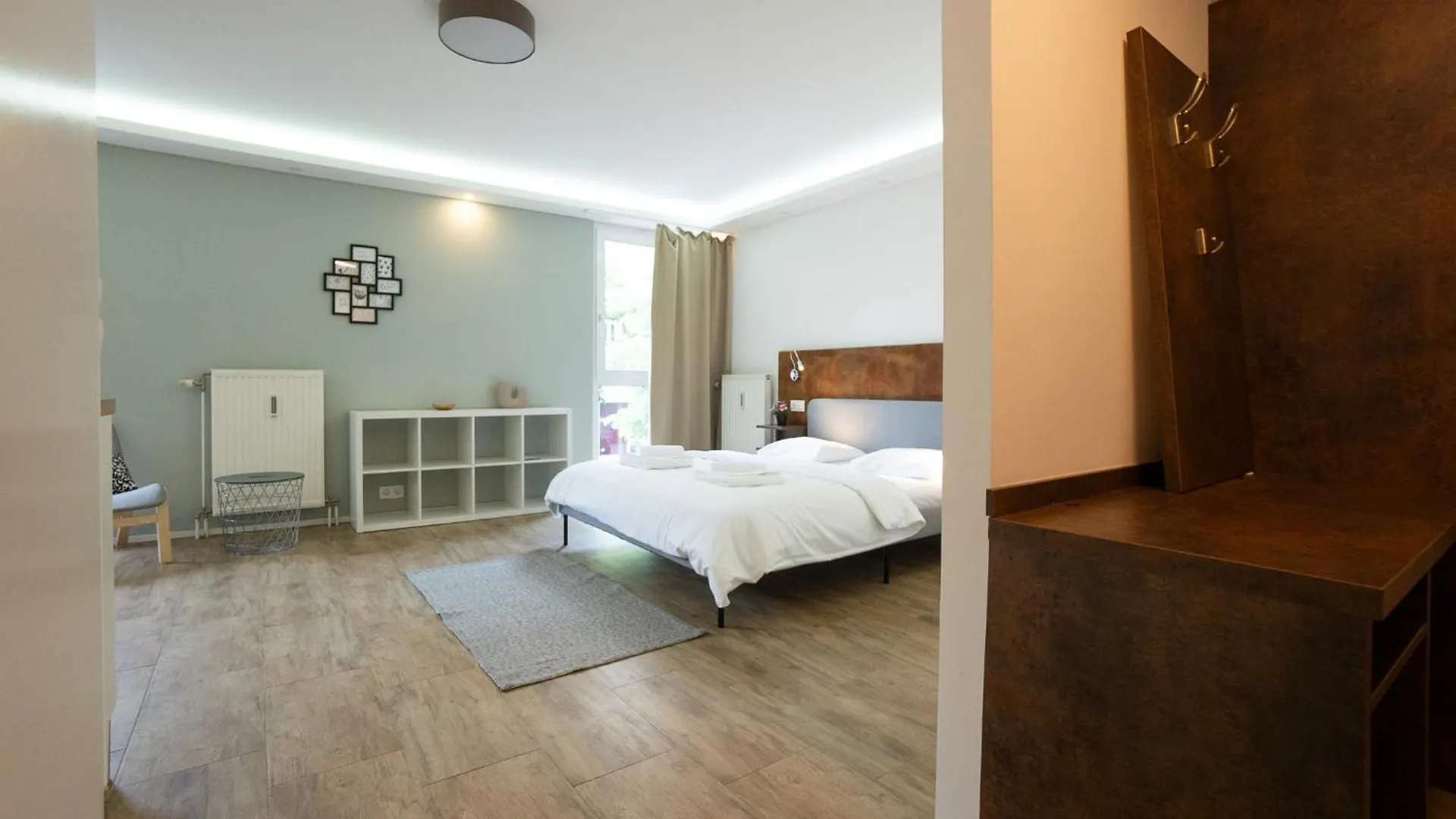 Modern Studio With Queen-Size Bed, Self Check-In Vienna 0*,  Austria